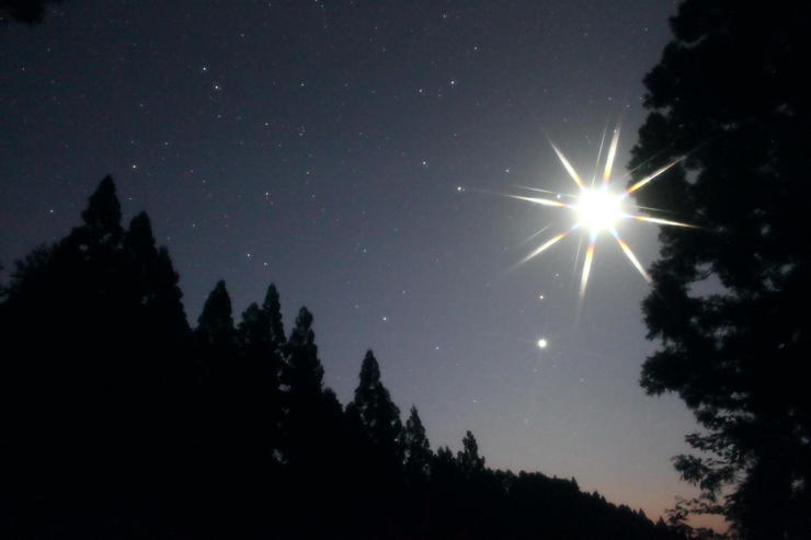 しし座と惑星&月。
