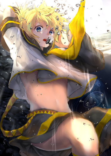 腹チラ