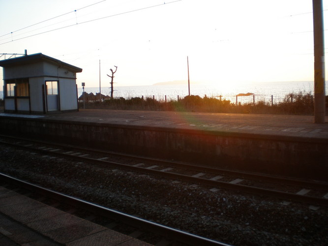 夕暮れのホーム③