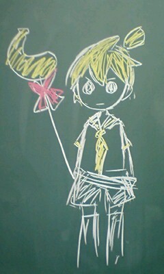 学校の黒板にて