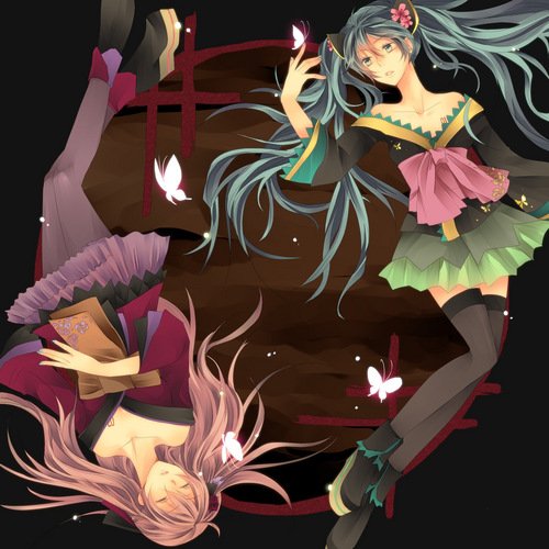 蝶と華