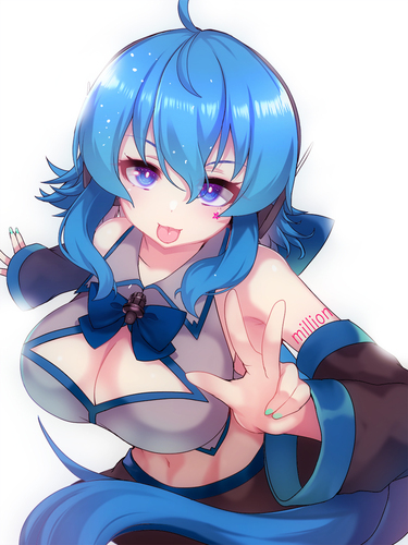 涼音アコ
